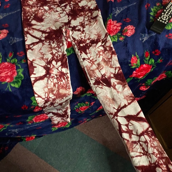 Naturyl Acid Wash Legging - Picture 3 of 6